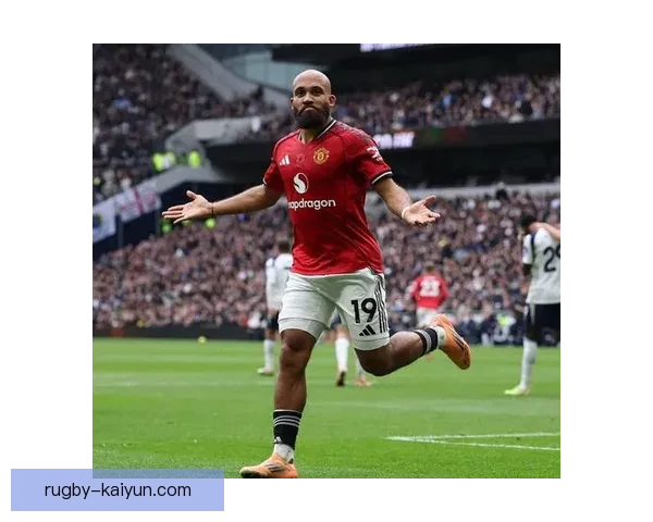 德里赫特近期表现稳健，逐渐显现出在球队中的重要影响力